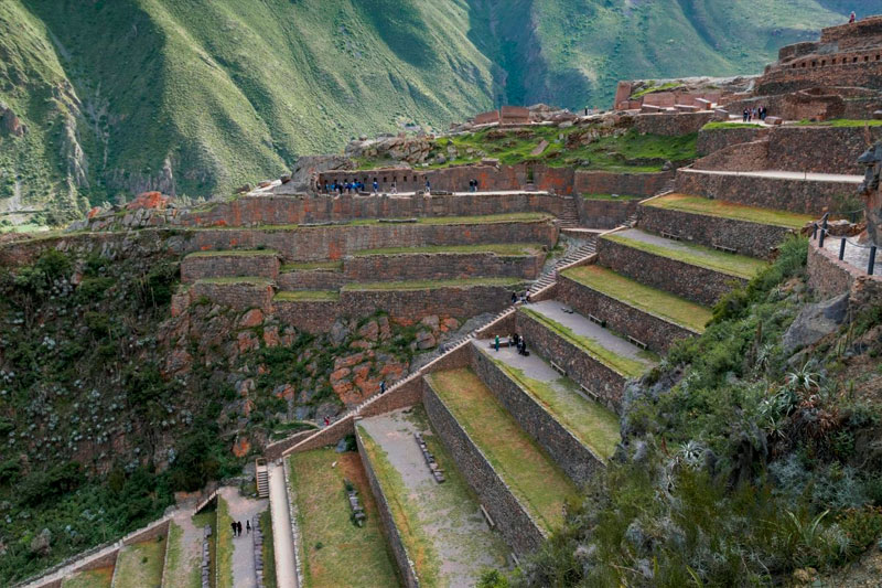 Arriving at Machu Picchu Citadel Salkantay and Inca Trail 5 days